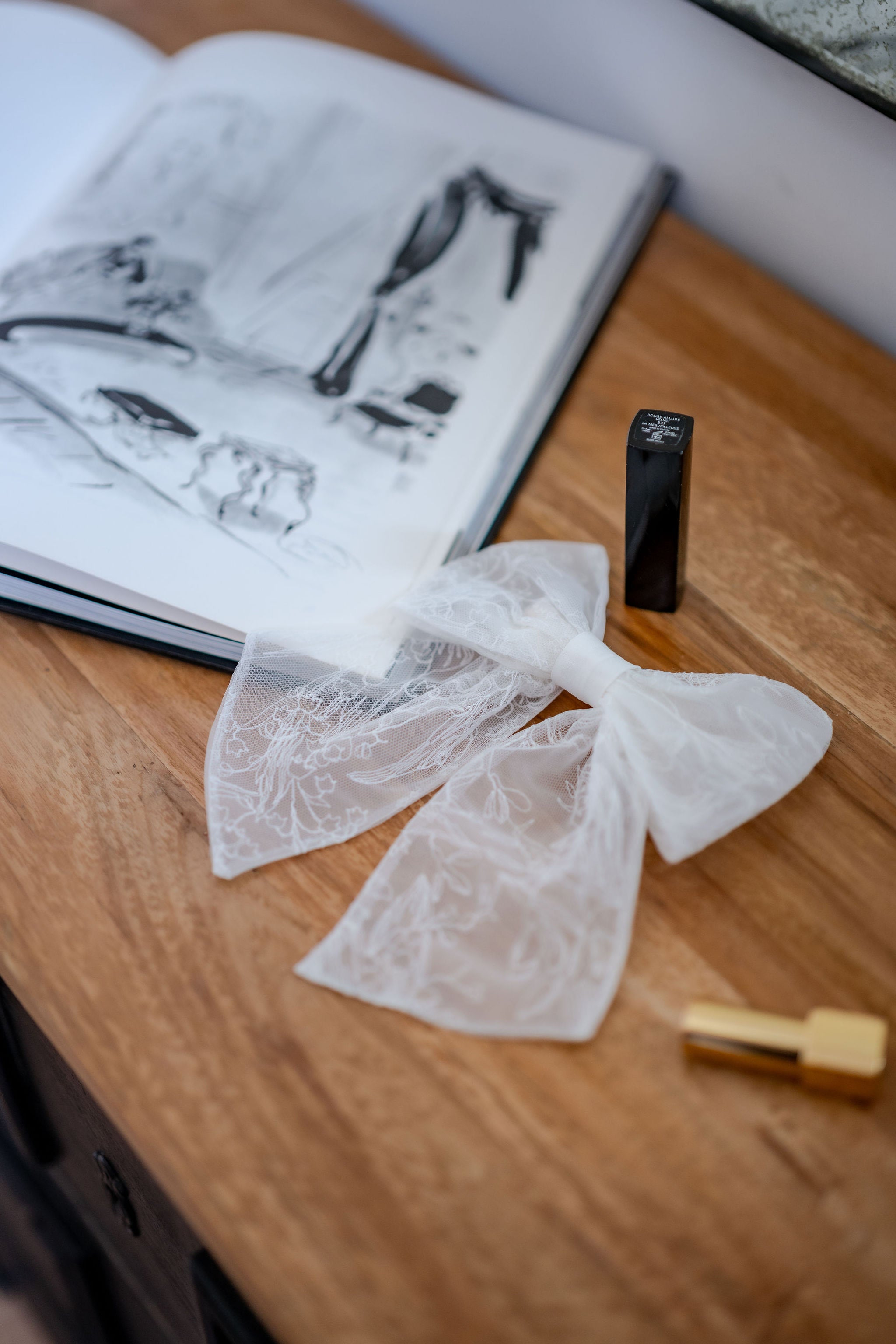 Barrette Lily brodée